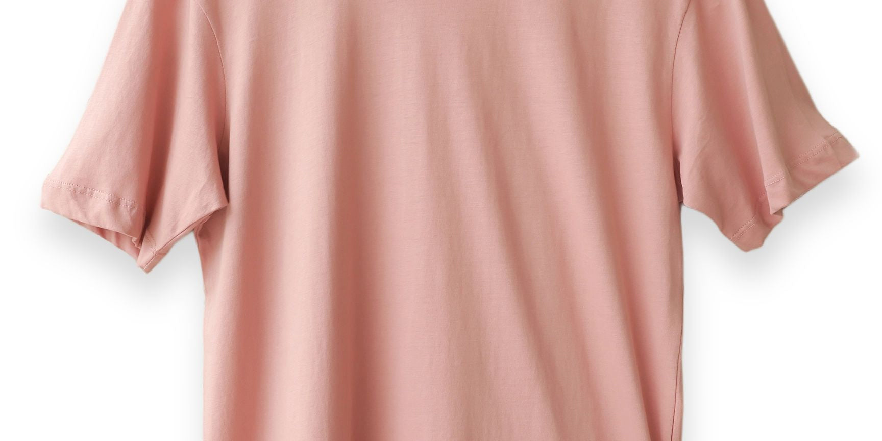 Stay comfortable all day with the Gecko Pink Men's T-Shirt, crafted for casual and everyday outfits.