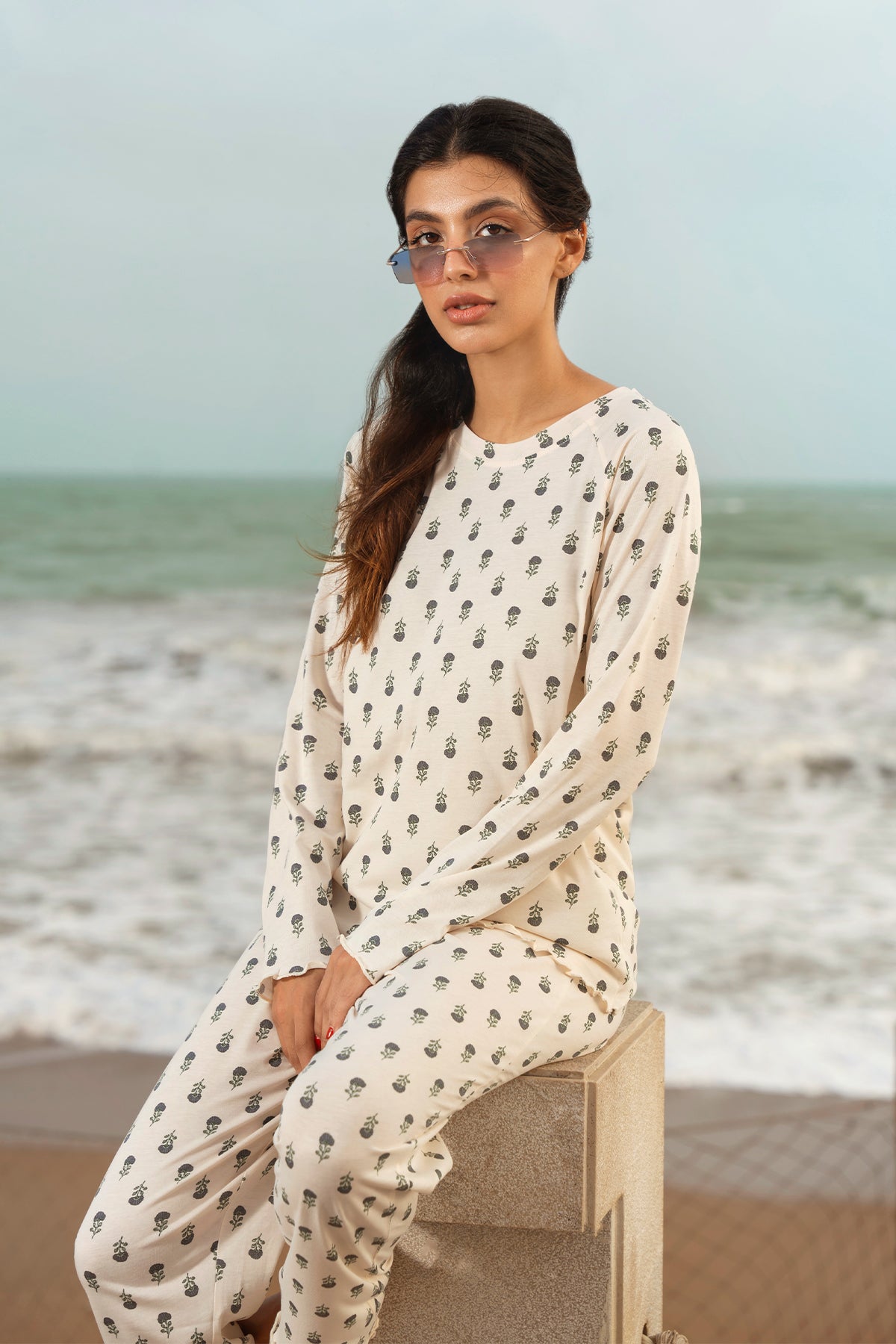 The Moonlight Jade Soft Fabric Women Pajama Sets ensure a smooth, airy feel for a peaceful night’s sleep.